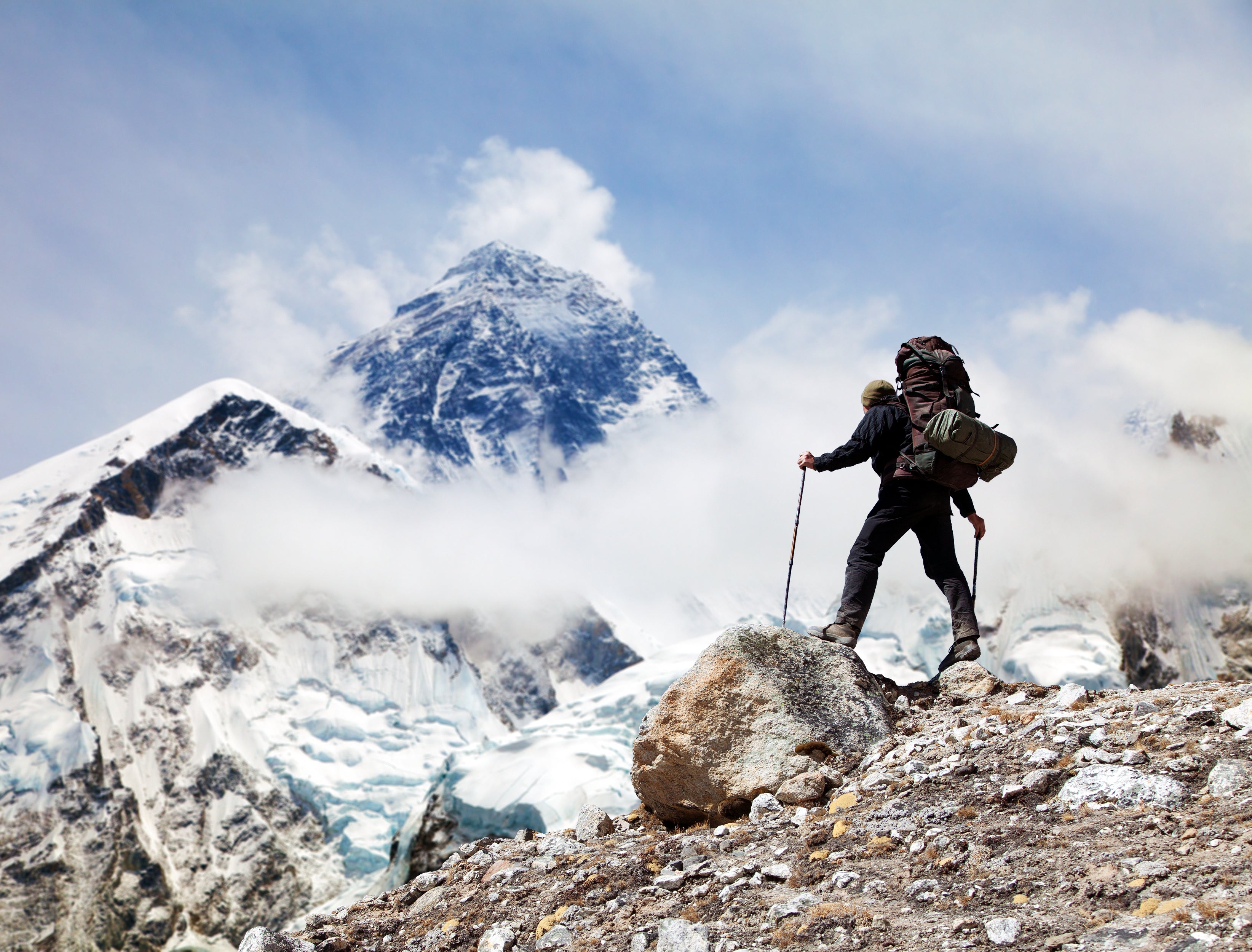 Hiking with Gear Bag in Winter & High Winds